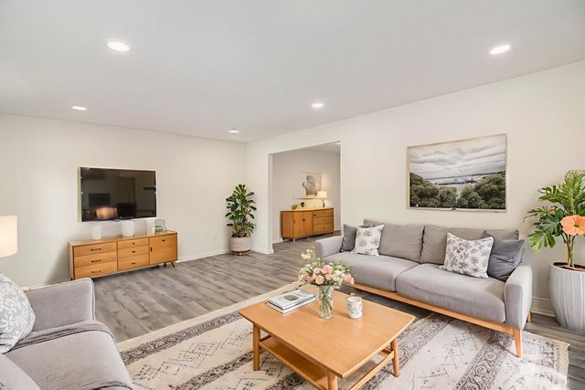 4841 Leesburg Drive, West Bloomfield Twp, MI 48323