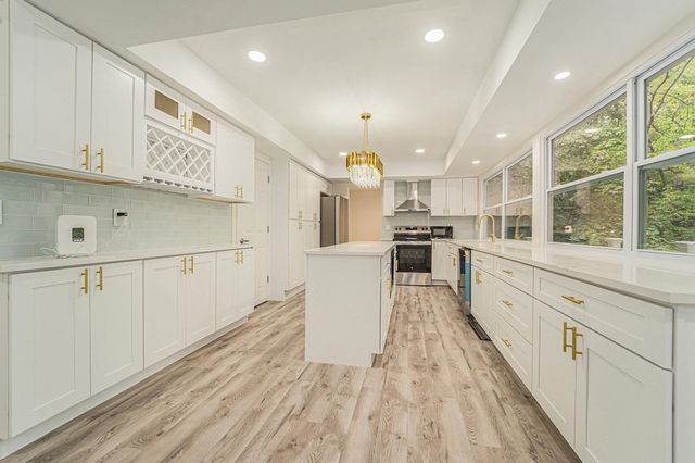 4841 Leesburg Drive, West Bloomfield Twp, MI 48323