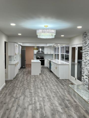 4841 Leesburg Drive, West Bloomfield Twp, MI 48323