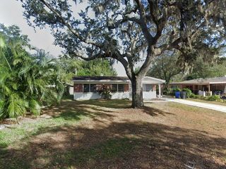 7815 PINE HILL DRIVE, Tampa, FL 33617