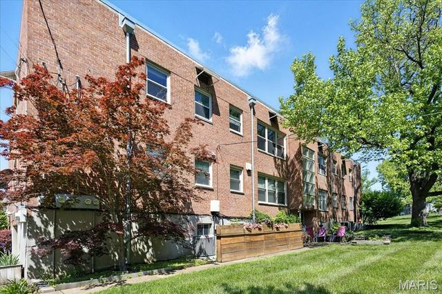 5 Delcrest Court 203, St Louis, MO 63124