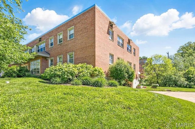 5 Delcrest Court 203, St Louis, MO 63124