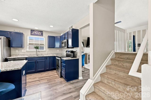 2826 Mayer House Court, Charlotte, NC 28214