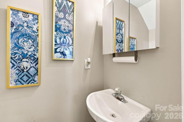 2826 Mayer House Court, Charlotte, NC 28214