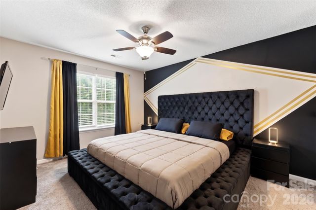 2826 Mayer House Court, Charlotte, NC 28214