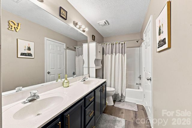 2826 Mayer House Court, Charlotte, NC 28214