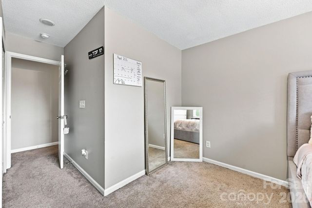 2826 Mayer House Court, Charlotte, NC 28214