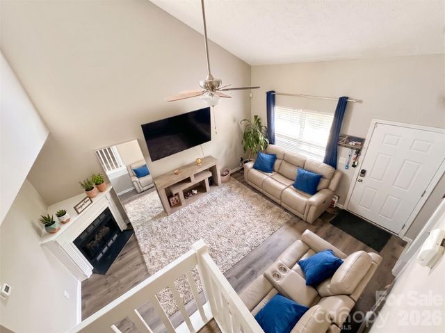 2826 Mayer House Court, Charlotte, NC 28214