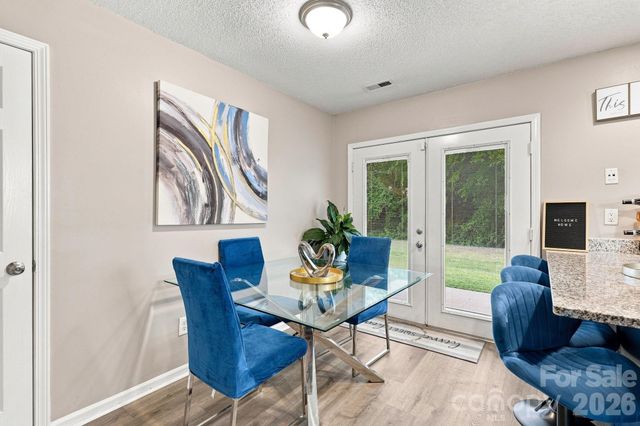 2826 Mayer House Court, Charlotte, NC 28214