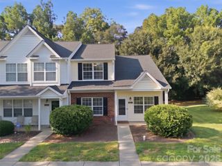 2826 Mayer House Court, Charlotte, NC 28214
