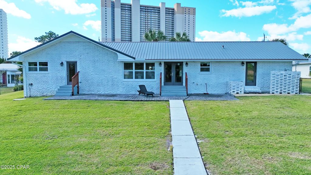 Image 13 of property listing at 263 Lullwater Drive, Panama City Beach, FL 32413