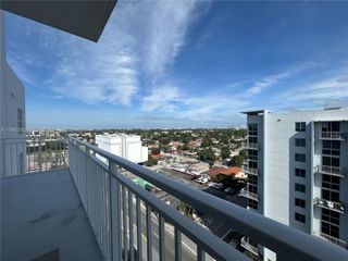 60 NW 37th Ave 1205, Miami, FL 33125