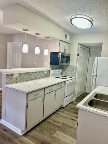 12660 Ashford Point Drive 608, Houston, TX 77082