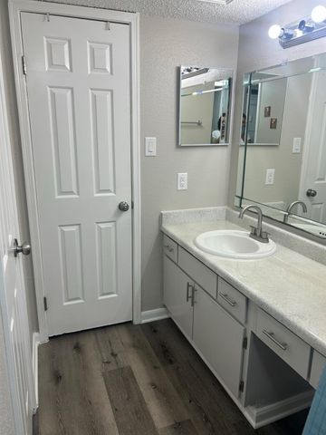 12660 Ashford Point Drive 608, Houston, TX 77082