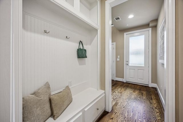 4210 Eigel Street, Houston, TX 77007