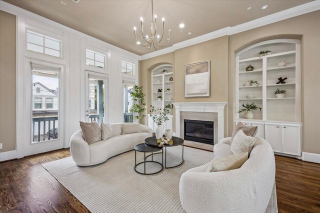 4210 Eigel Street, Houston, TX 77007
