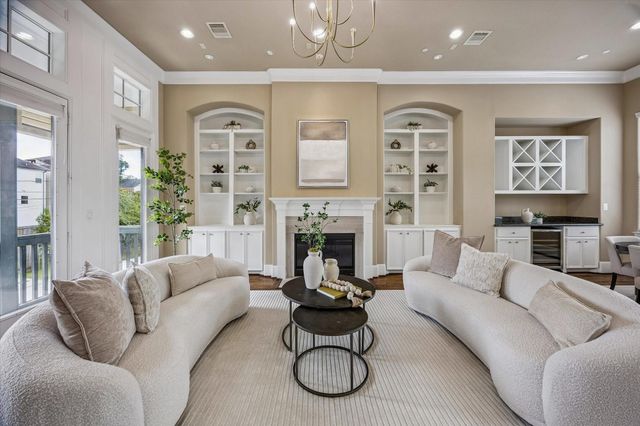 4210 Eigel Street, Houston, TX 77007