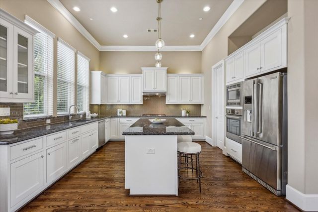 4210 Eigel Street, Houston, TX 77007