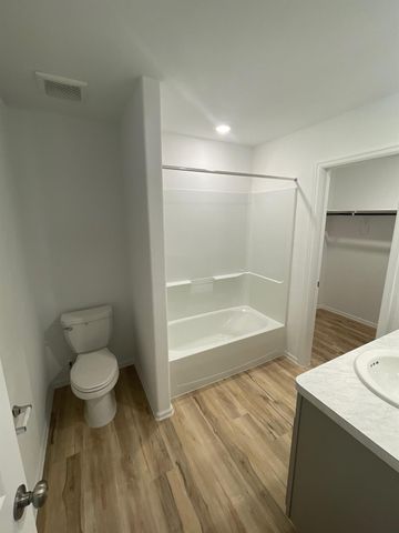 7814 Switchgrass Creek Dr, Katy, TX 77493