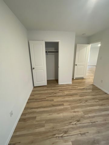 7814 Switchgrass Creek Dr, Katy, TX 77493