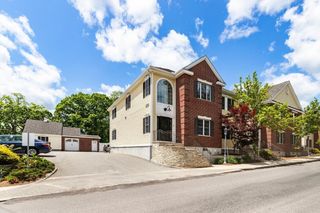 129 Cambridge St 1, Burlington, MA 01803