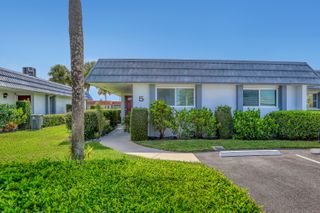 2886 Fernley Drive E 5, West Palm Beach, FL 33415