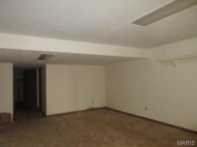 20 Ridge Mount Court, St Charles, MO 63303