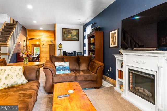 491 HERMITAGE ST, Philadelphia, PA 19128