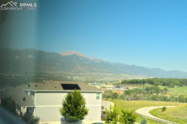 2035 Corker View, Colorado Springs, CO 80910
