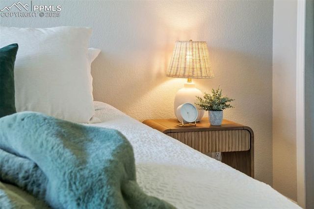 2035 Corker View, Colorado Springs, CO 80910