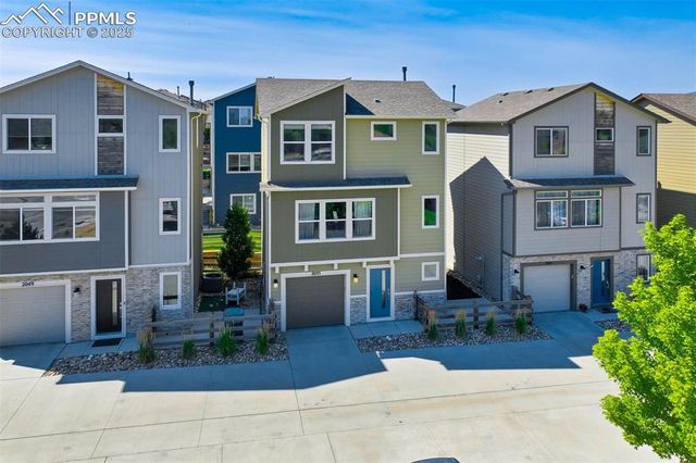 2035 Corker View, Colorado Springs, CO 80910