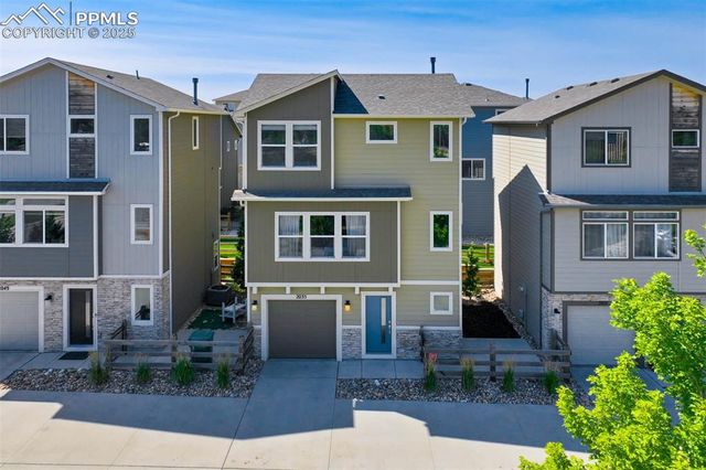 2035 Corker View, Colorado Springs, CO 80910