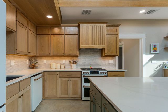 18248 Crows Ranch RD, Salado, TX 76571