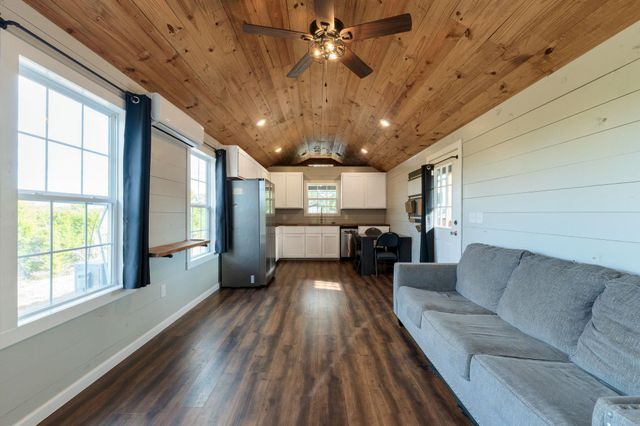 18248 Crows Ranch RD, Salado, TX 76571