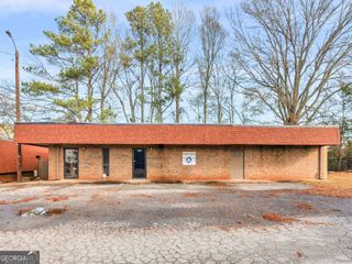 1308 W Solomon Street, Griffin, GA 30223