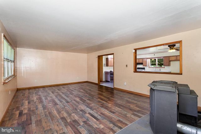 203 RIDGE RD, Carlisle, PA 17015