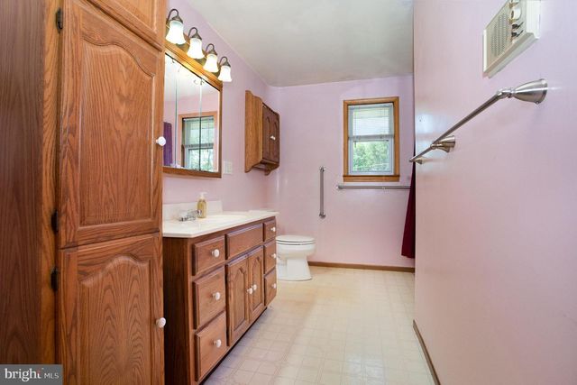 203 RIDGE RD, Carlisle, PA 17015