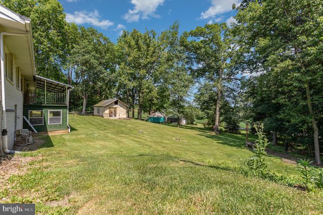 203 RIDGE RD, Carlisle, PA 17015