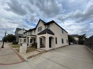 4211 College Main, Bryan, TX 77801