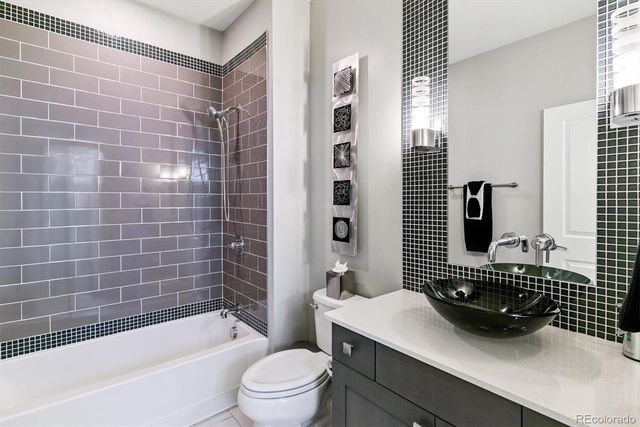 2428 Clarkson Street, Denver, CO 80205