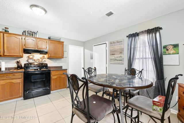 7340 Kingcrest Road, Olive Branch, MS 38654