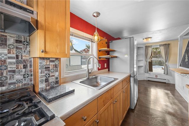 4 Woodneath Crescent, East Rochester, NY 14445