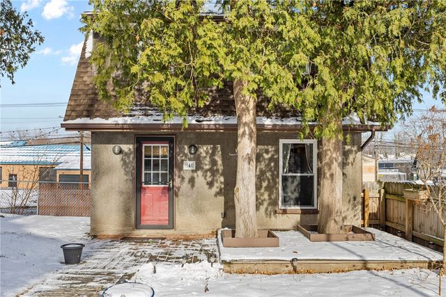 4 Woodneath Crescent, East Rochester, NY 14445