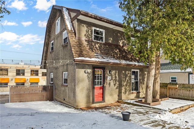 4 Woodneath Crescent, East Rochester, NY 14445