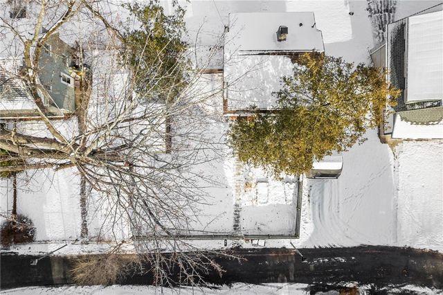 4 Woodneath Crescent, East Rochester, NY 14445