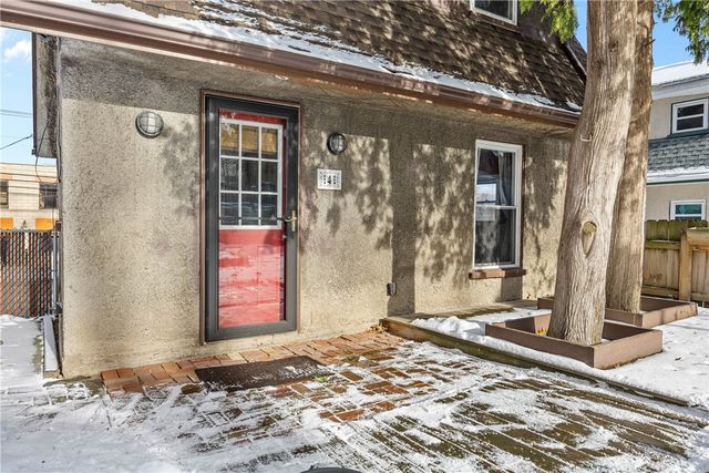 4 Woodneath Crescent, East Rochester, NY 14445