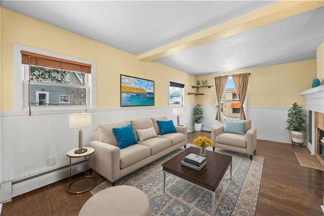 4 Woodneath Crescent, East Rochester, NY 14445