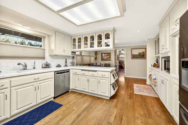 2418 Acorn Way, Medford, OR 97504