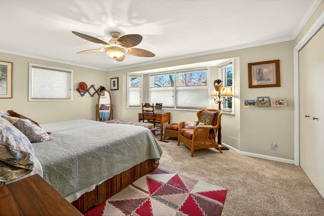 2418 Acorn Way, Medford, OR 97504