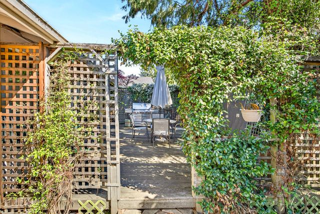 2418 Acorn Way, Medford, OR 97504